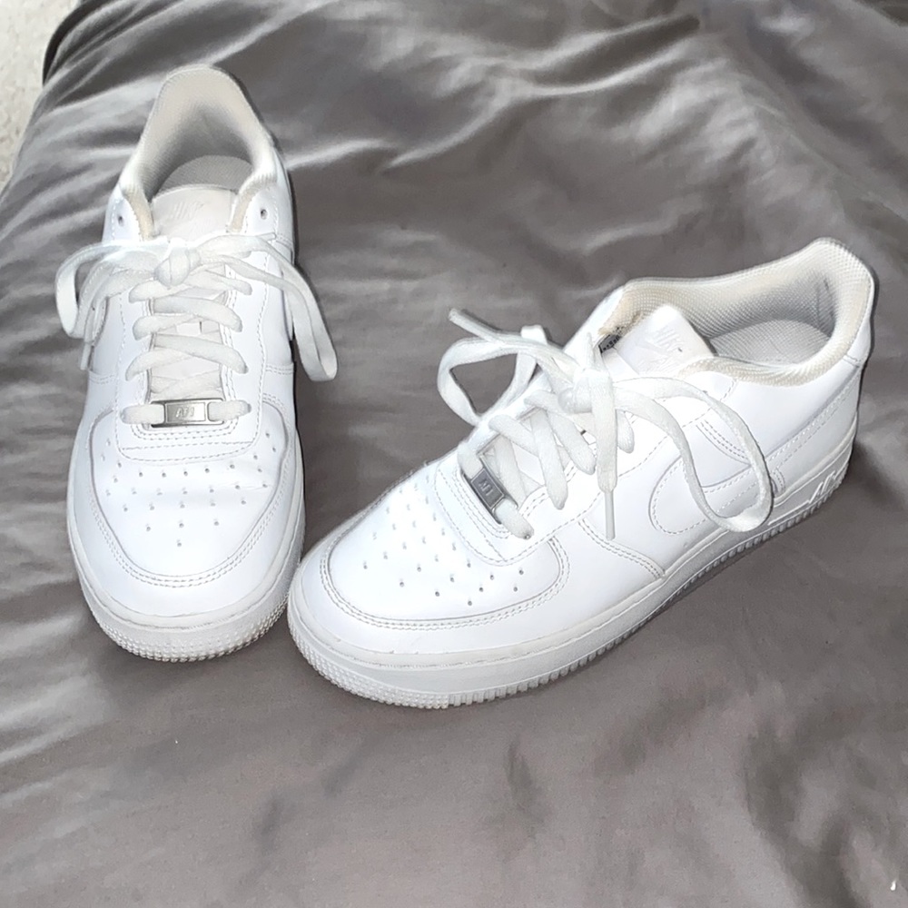 Nike Airforce 1’s sneakers